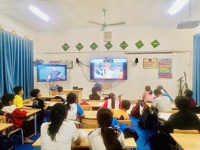 Unable to view the image, Please provide a valid URL.