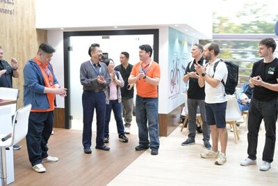 Unable to view the image, Please provide a valid URL.