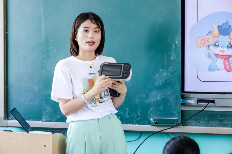 Unable to view the image, Please provide a valid URL.