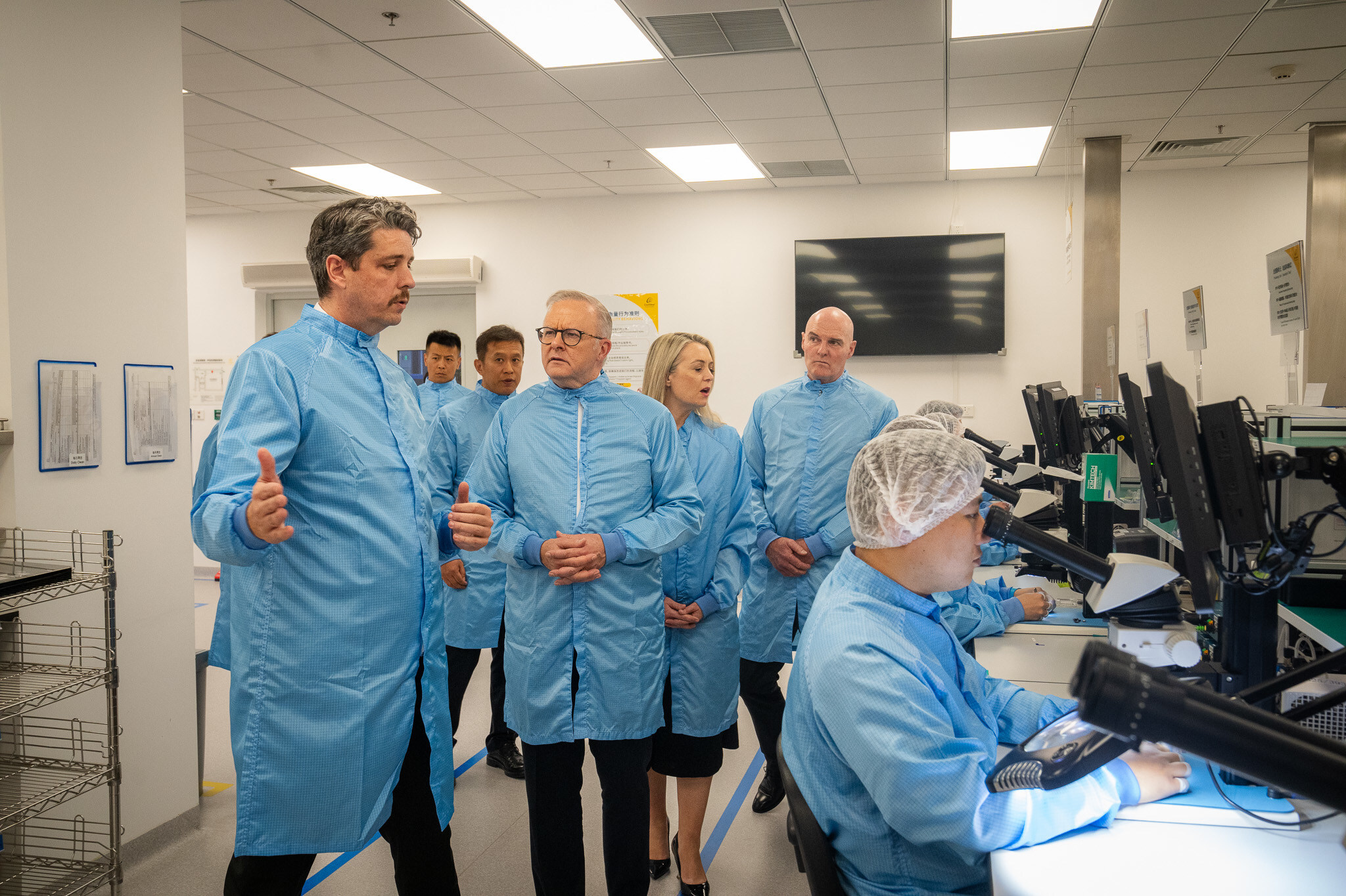 Unable to view the image, Please provide a valid URL.