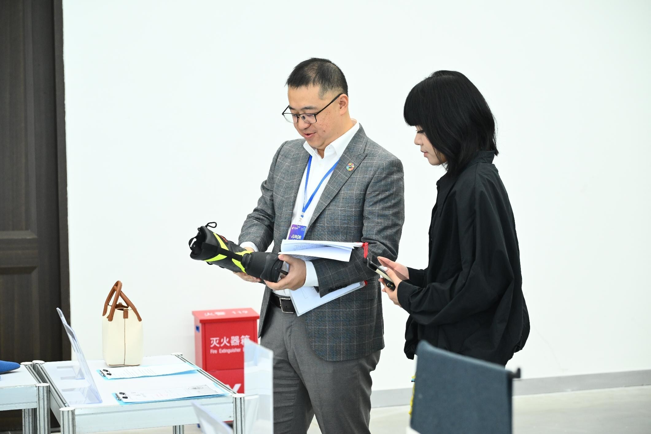 Unable to view the image, Please provide a valid URL.