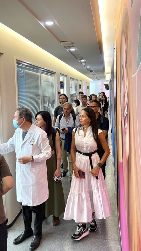 Unable to view the image, Please provide a valid URL.