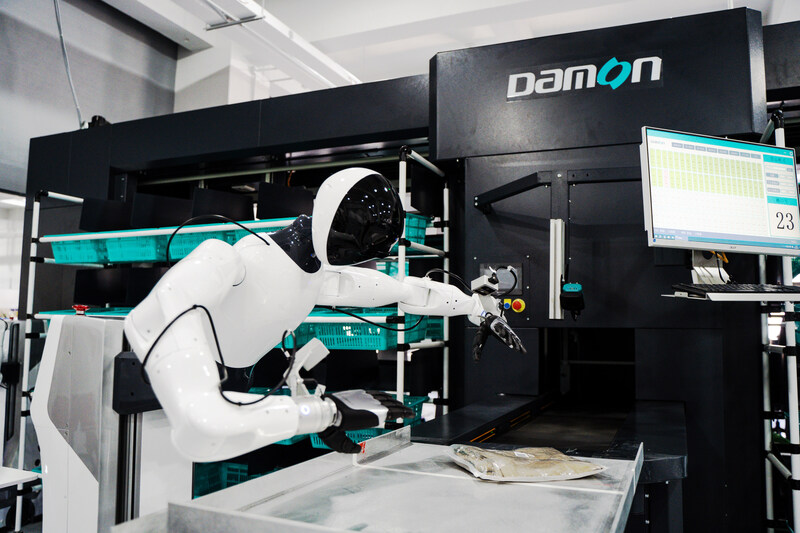 Unable to view the image, Please provide a valid URL.