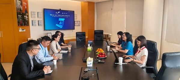 Unable to view the image, Please provide a valid URL.