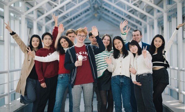 Unable to view the image, Please provide a valid URL.