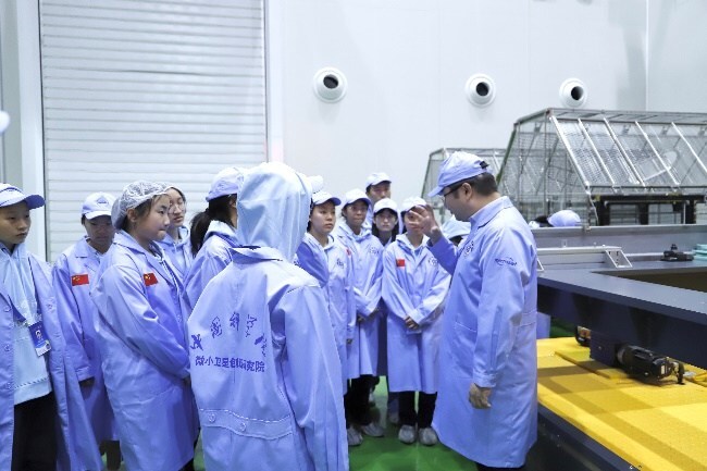 Unable to view the image, Please provide a valid URL.