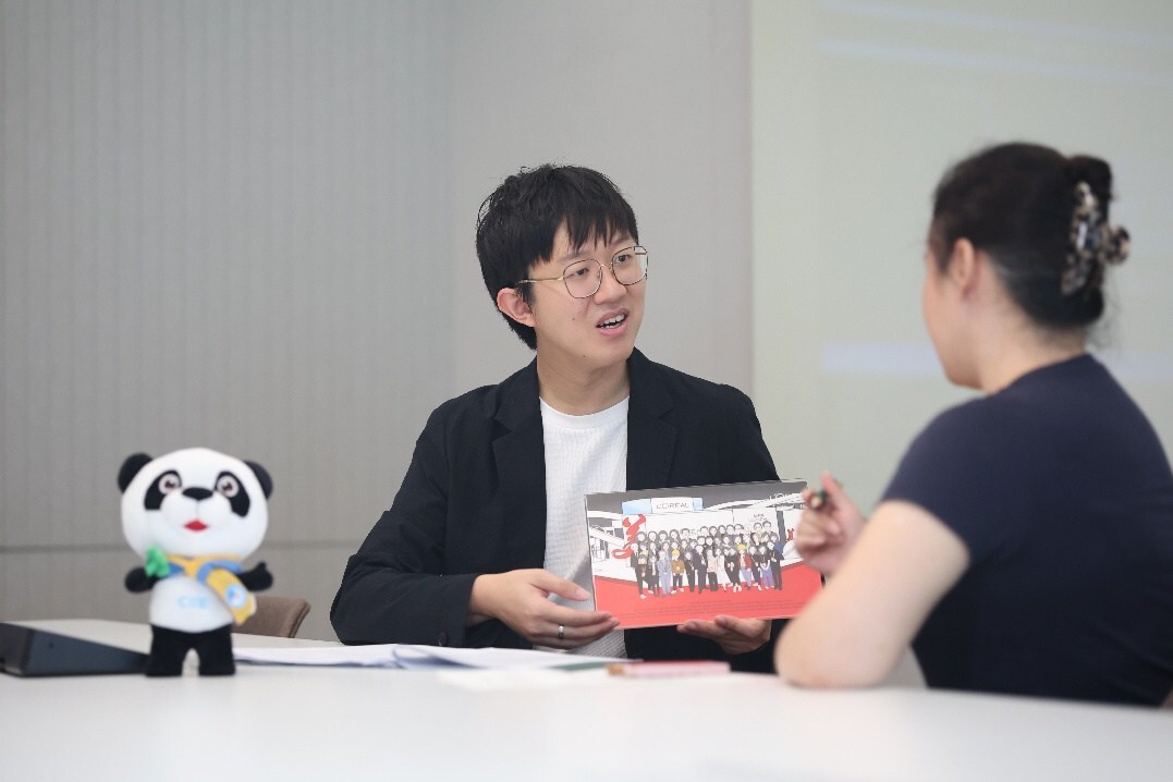 Unable to view the image, Please provide a valid URL.