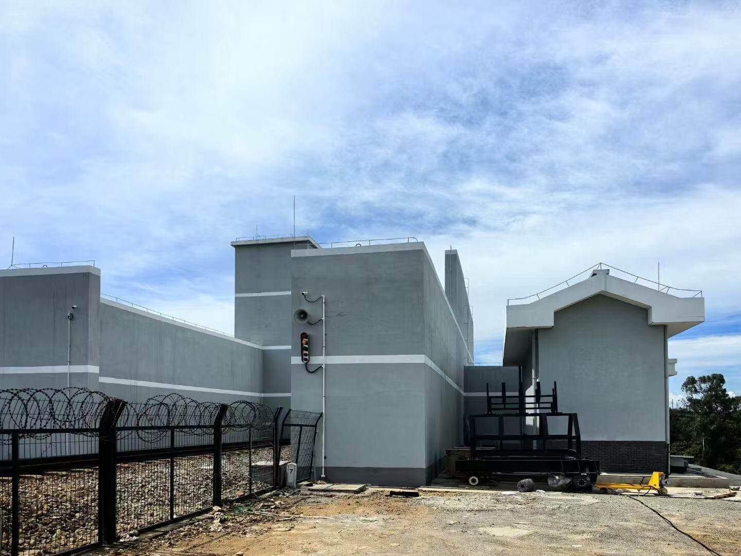 Unable to view the image, Please provide a valid URL.