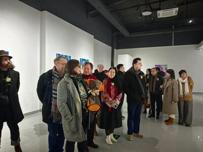 Unable to view the image, Please provide a valid URL.