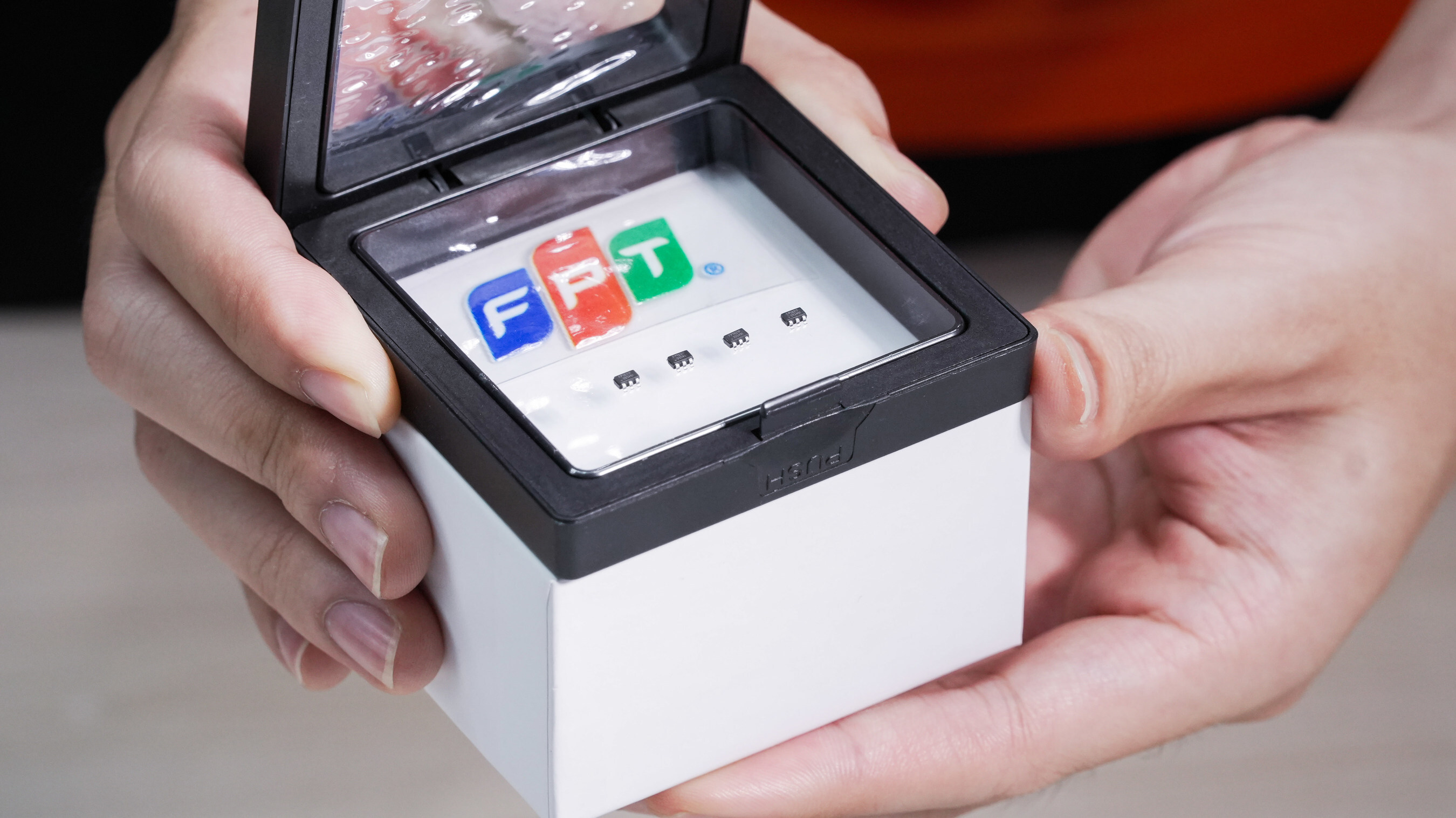 Unable to view the image, Please provide a valid URL.