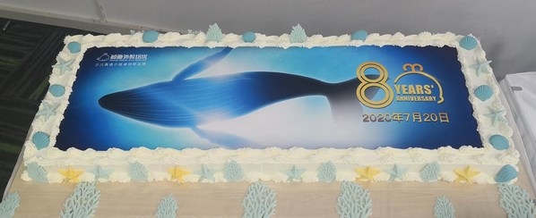 Whales English celebrated its 8th anniversary on July 20