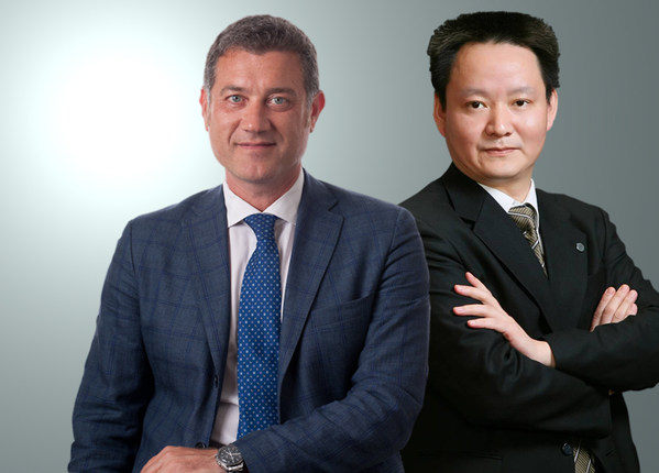Franco Fontana, CEO Esaote Group and Xie Yufeng, Chairman WDM