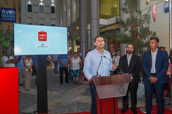 The Prime Minister of Malta commends expansion of MINISO during the pandemic