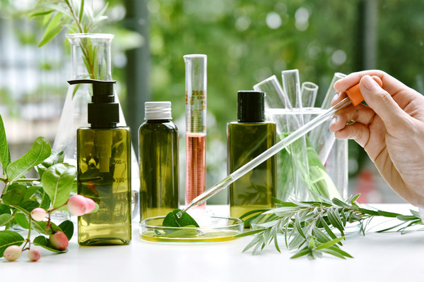 Personal Care Manufacturers Adopt Artificial Intelligence to Gain Product Differentiation in Natural Fragrances