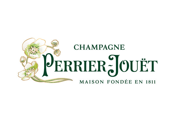 在Hervé Deschamps的陪同下，Séverine Frerson在就職儀式上正式成為 Perrier-Jouët（巴黎之花）的第八位釀酒大師
