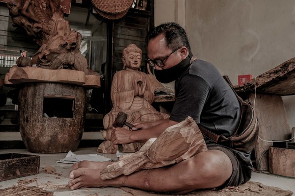 バリの伝統的木彫り