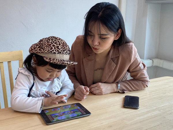 English learning at home trend with Monkey Stories app in Indonesia