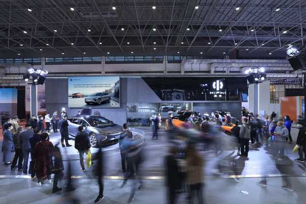高合HiPhi X成为海南新能源车展热门车型