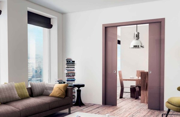 SCRIGNO隱蔽式趟門能增加室內可用空間，令家居設計靈活多變。