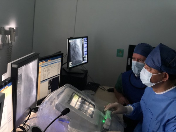 西门子医疗Corindus途灵(TM)介入手术机器人于博鳌成功完成中国首例手术