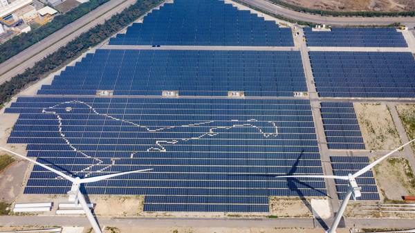 In 2019, TCCGE unveiled Taiwan’s first Solar-Wind Renewable Power Station using the most advanced solar panels and wind power installation to enhance power generation.