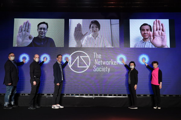 The Networker Society啟動禮，嘉賓（左上起）馬來西亞數碼營銷公司Didadee執行董事盛盟强先生、新加坡數字名人集團Gushcloud大中華地區總經理應知非女士、馬來西亞網紅營銷公司WebTVAsia葡萄子傳媒國際大中華區總裁李華霖先生；（左下起）香港互動市務商會副主席許健生先生、網紅營銷公司Collab Asia大中華地區CEO卡如飛博士Dr. Raffi Kamalian、微博總經理（港澳及東南亞地區）徐仕偉先生、香港管理專業協會數碼營銷聯會譚嘉瑩女士、威漢營銷傳播集團We Marketing Group 主席及首席執行官陳一枬教授。
