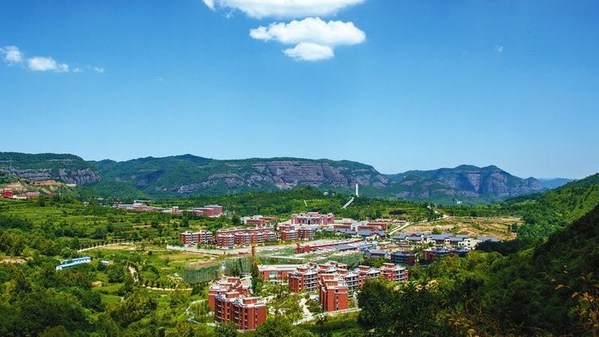 A view of Zhaojin Town, Tongchuan City, northwest China's Shaanxi Province. /Government of Tongchuan City