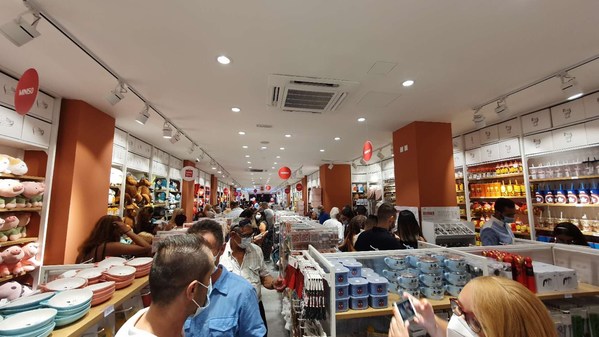 A MINISO store received an exciting welcome in Sliema, a coastal town in Malta with a population of 23,000 people