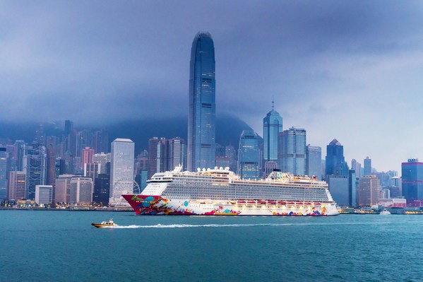 星梦邮轮“云顶梦号”中国香港夏日海上游航线市场反应热烈