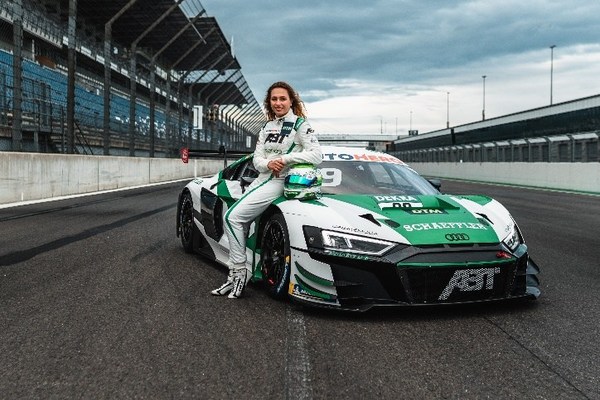 作为舍弗勒品牌大使，赛车手索菲亚-弗洛尔施将驾驶搭载Space Drive的奥迪R8 LMS GT3赛车出征本赛季