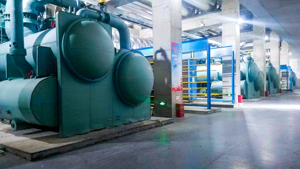 约克CYK双级离心式热泵机组帮助北京城市副中心高效利用地热资源，实现清洁供暖，显著降低能耗