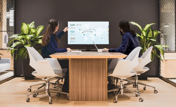 ViewSonic introduces the ViewBoard 4320 for creating collaborative spaces in hybrid work environments and classrooms. It comes with an optional table stand with swivel and tilt functionality, providing better viewing and interaction experiences.