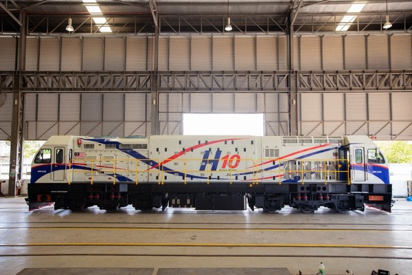 Lokomotif terkini SMH Rail ‘H10 Series’ - ‘Lokomotif Pertama Buatan Malaysia’ untuk pasaran eksport.