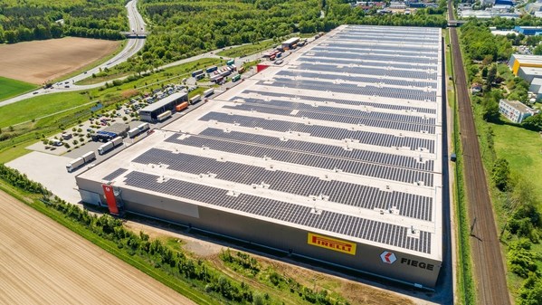 德国黑森州南部的物流仓库顶部太阳能发电系统