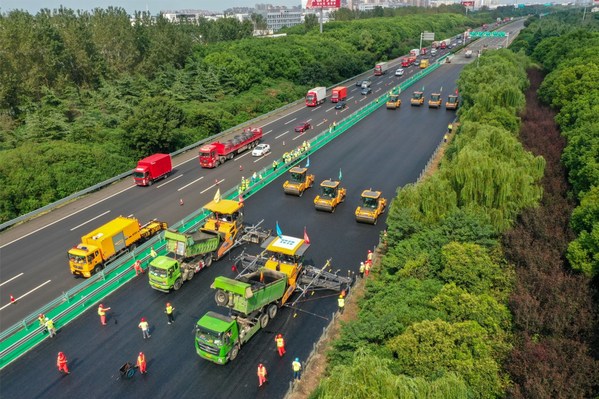 <div>XCMG's Unmanned Road Construction Fleet, the Largest Scale Globally, Completes National Highway Maintenance Project</div>