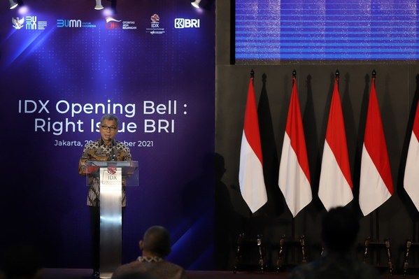 BRI President Director, Sunarso, at the Indonesia Stock Exchange Opening Bell Event, September 29.