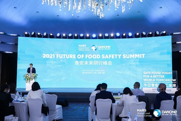 玛氏全球食品安全中心总监张广韬总结会议成果