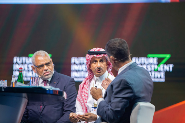 HE Al Khateeb speaks alongside Arnold Donald at FII
