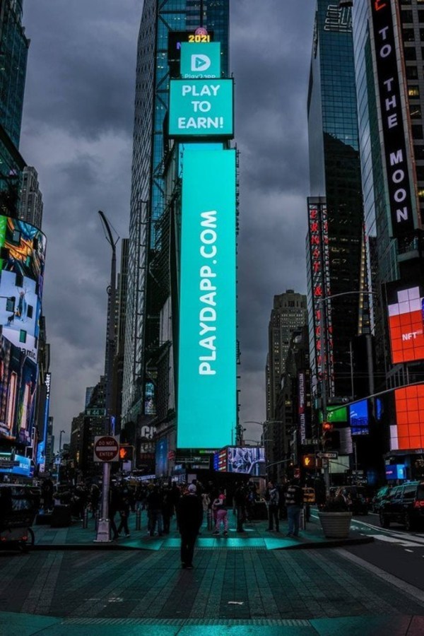 PlayDapp’s P2E Campaign Takes over Times Square, New York
