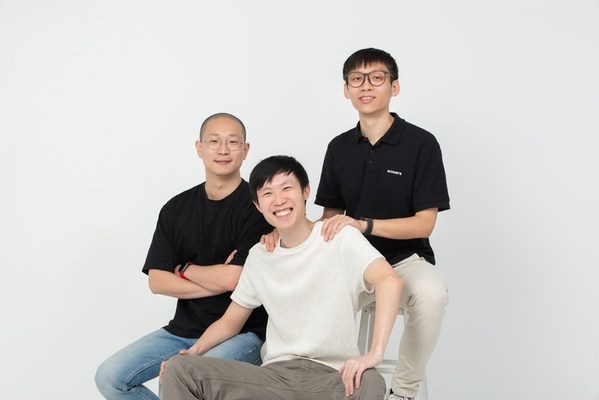一晤未来创始团队：CEO刘翊涵（左）、PE林家靖（中）、CTO白睿（右）