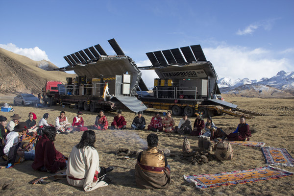 2021 WDIPを受賞したMiniwizのTRASHPRESSO。チベットで地元廃棄物を使って学校を建設