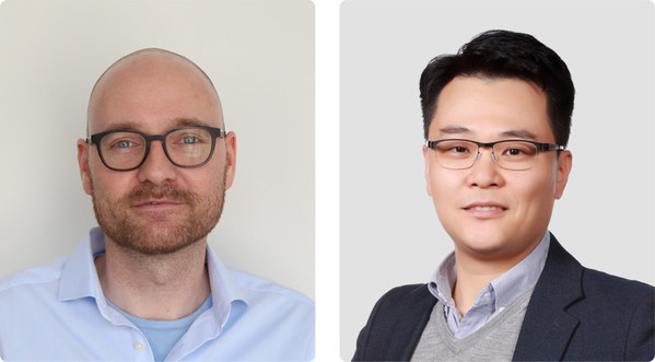 (Left) Sebastian Walden, Head of Linux and AIX Services at Operational Services (Right) Keunjin Kim, Founder and CEO of Spiceware