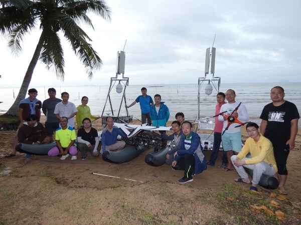 Scientists from China and Thailand were observing dugongs and dolphins at Libong Island. Photo provided by Dr. Zhang Xuelei