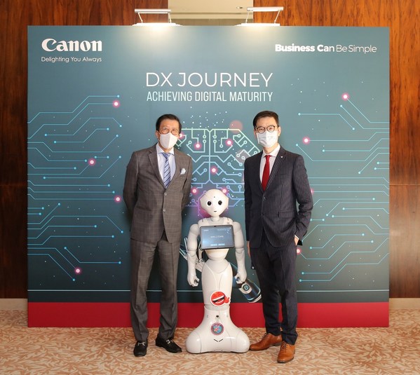 Mr. Philip Chan, Senior Director and General Manager of Business Imaging Solution & Production Printing Group, Canon Hong Kong shared the new digital technologies to various business leaders for digital transformation.