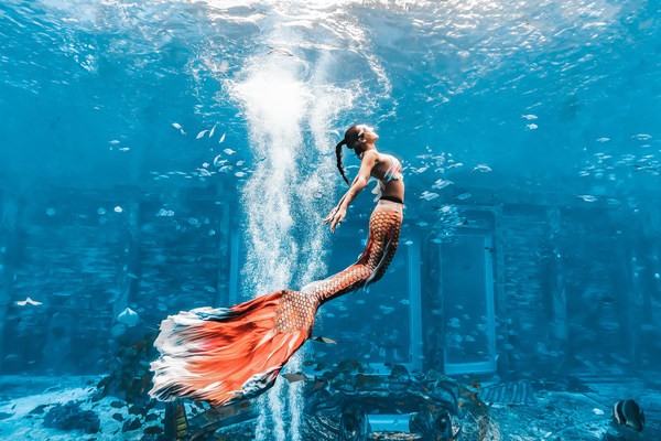 Atlantis Sanya Hosts China's First Mermaid Performance Contest
