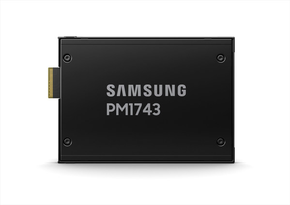 三星半导体PCIe Gen5 SSD PM1743