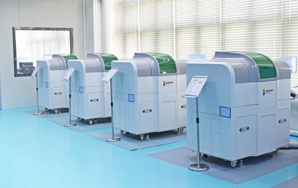 稳定性测试室中多台设备同时打印