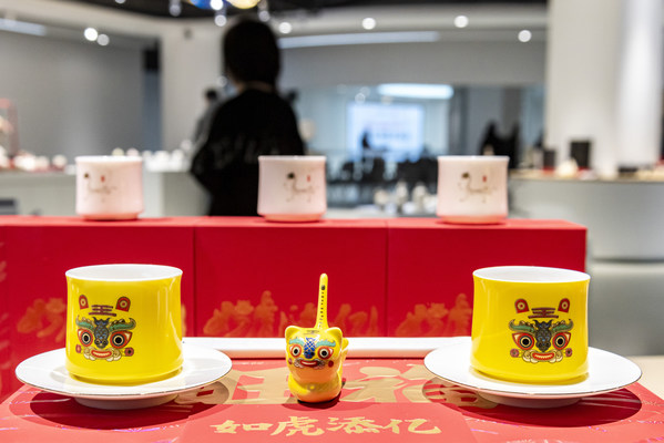 Xinhua Silk Road: Fujian Dehua speeds up ceramics brand building with business events and policy kit
