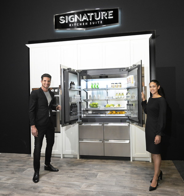 Signature Kitchen Suite 48-inch French-Door Refrigerator
