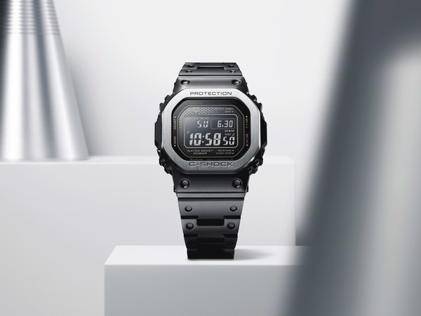 카시오, 풀메탈 블랙 디자인으로 강조한 G-SHOCK 시계 출시